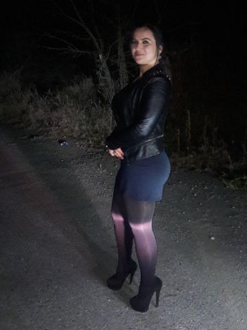 Юна